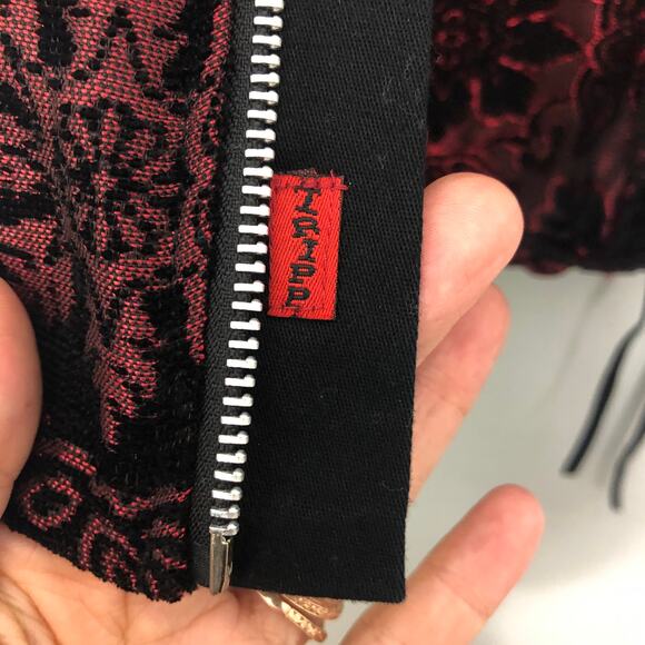 TRIPP NYC Vintage Corset Woven Brocade Snowflake Floral Red Black Zip Back XXL - Picture 11 of 11